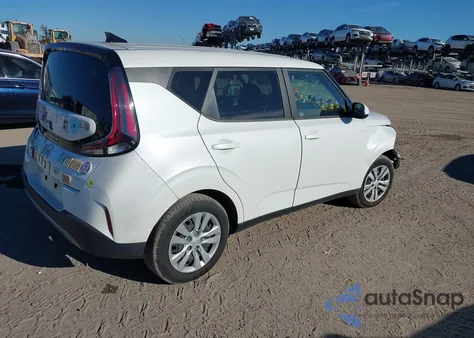 2023 Kia Soul Lx z USA, uszkodzony, nr VIN KNDJ23AUXP7864296